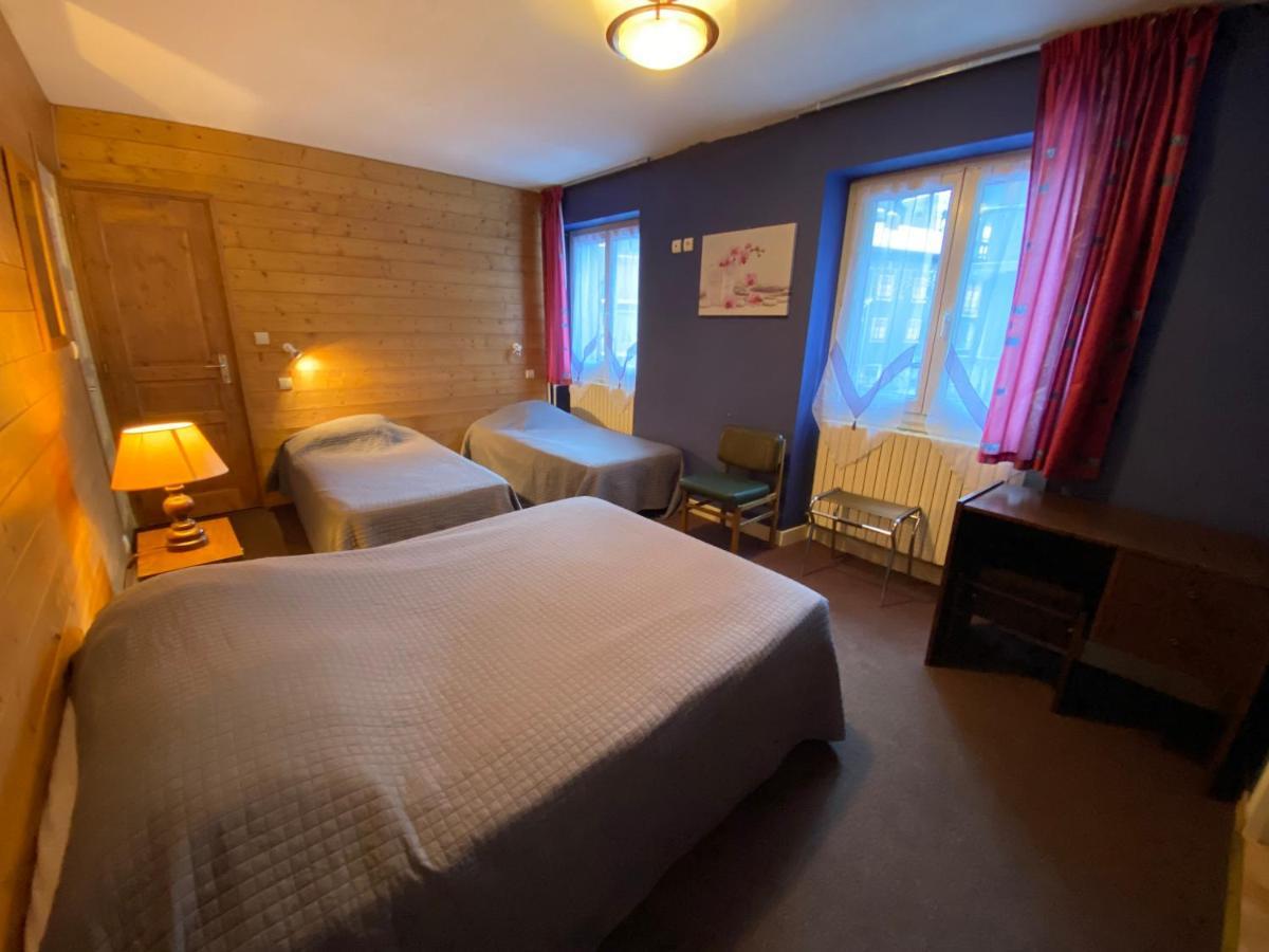 Chambres Avec Garage Motos Lanslebourg-Mont-Cenis Exteriér fotografie