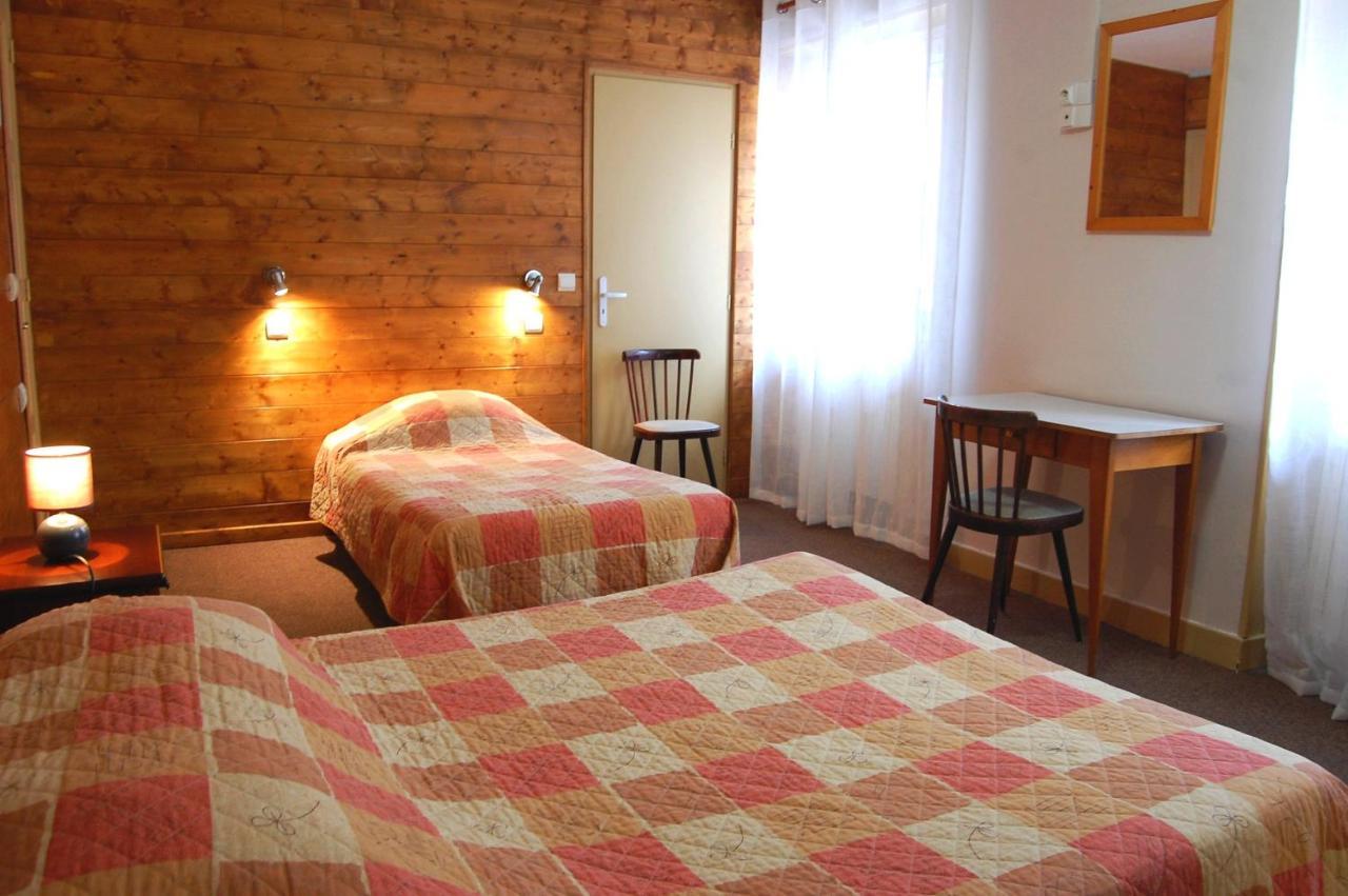Chambres Avec Garage Motos Lanslebourg-Mont-Cenis Exteriér fotografie